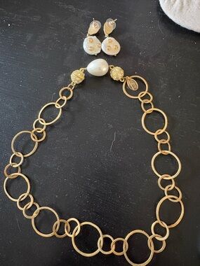 Gold Link Necklace with Pearl Accent and Matching Pearl Drop Earrings